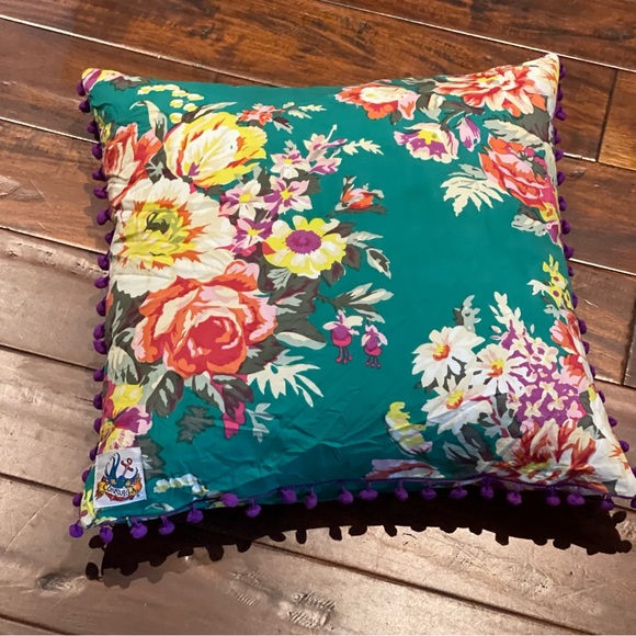 Rare Consuela shabby chic throw pillow 20” - Picture 3 of 9